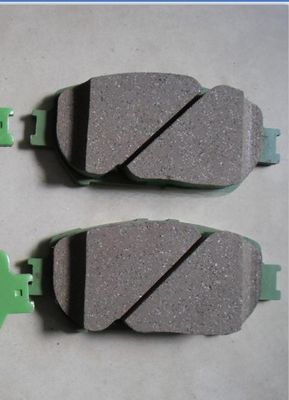 Performance garantita Pad di freno in ceramica 04465-33320 per Toyota Camry 2.4 MCV30 ACV30