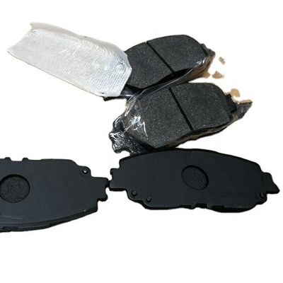 04465-33480 Pad a disco freno anteriore per Toyota Camry 2018
