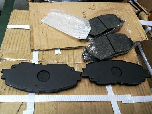 04465-33480 Pad a disco freno anteriore per Toyota Camry 2018