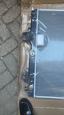 Land Cruiser 150 Radiatore di raffreddamento automatico 16400-30300 per Toyota Prado 3.0 TDI