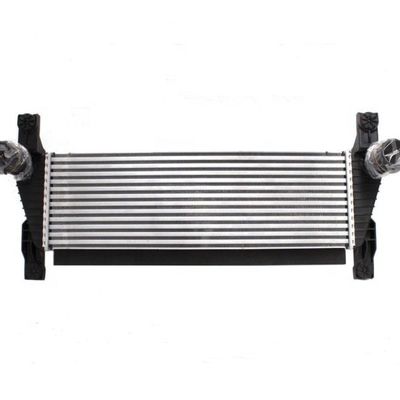 OE NO. 14461-EB360 Intercooler per Navara D40 Migliora il raffreddamento del motore