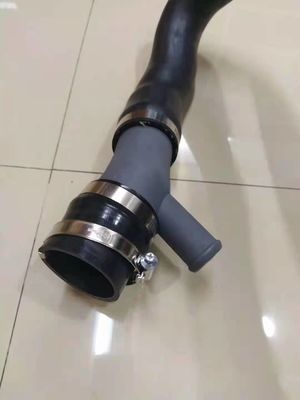 LR024305 Tubo di aspirazione dell'aria del corpo dell'acceleratore Evoque L538