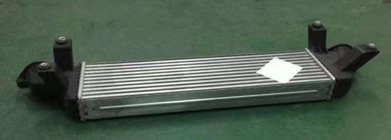 Intercooler per Mitsubishi L200 2.4 4WD KB5T 2019-2020 1530A161 Disegno personalizzato