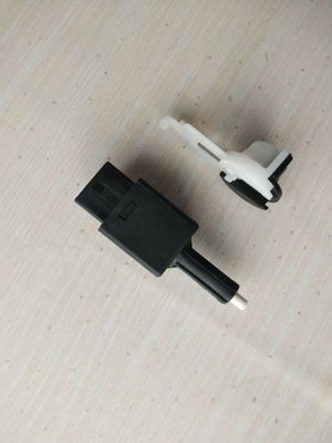 93810-3S700 Interruttore della luce del freno per il 2015- Hyundai Accent I20 Tucson Kia Rio Anno 2015-