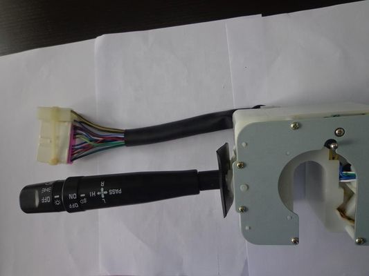1-82360714-0 Interruttore di combinazione per ISUZU FRR OEM NO 1823607140