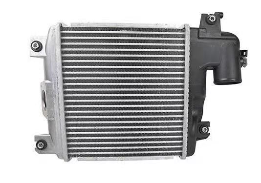 Intercooler per Toyota Hilux 2.5 3.0 1TR 2TR 1KD 2KD 2005-2015