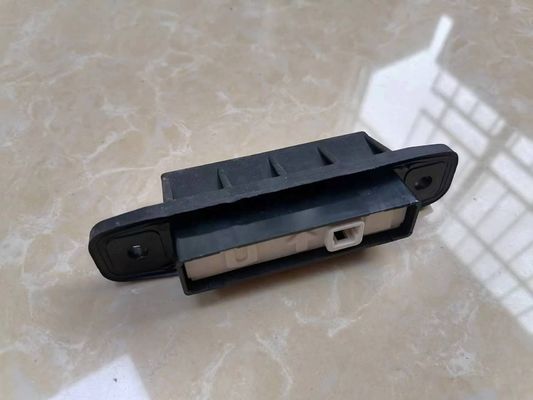 84840-28040 Cancellatore porta finestra Assy Perfetto sostituto per la tua Lexus RX350 2015