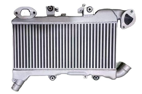 L'intercooler in alluminio Assy OE NO. 17940-51020 per Toyota Landcruiser 2012-2020