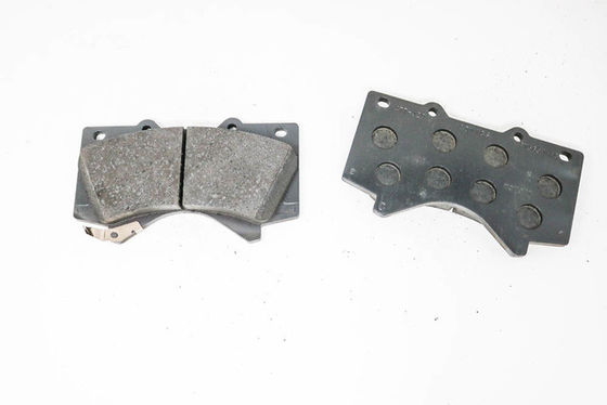 04465-60280 Pad a disco freno anteriore per Toyota Sequoia Tundra Landcruiser Lexus 570