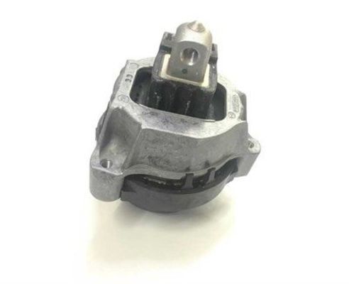22116883514 Montaggio motore BMW G30 Touring G31 Gran Turismo G32 Montaggio motore