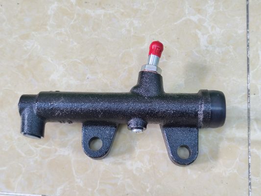 46801-00Z05 cilindro principale di frizione per camion Nissan UD