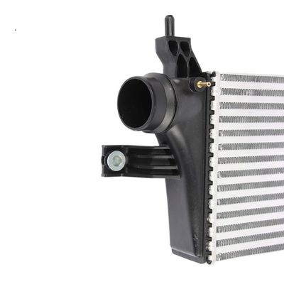 17940-0E010 Toyota Intercooler per Hilux Fortune Innova 2021 2022