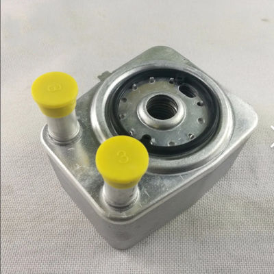 038117021c raffreddatore dell'olio del motore Audi Volkswagen Jetta 2010 scambiatore di calore del radiatore automatico