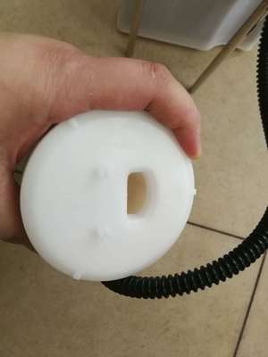 Filtro del carburante in serbatoio OE NO. 77024-42011 con carta filtrabile importata per Toyota Lexus NX Rav4