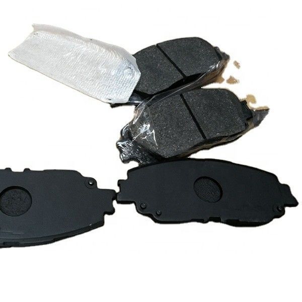 04465-33480 Pad a disco freno anteriore per Toyota Camry 2018