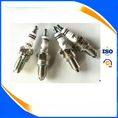 WR7LTC 2 Spark Plug VW Spark Plug GOL Modello di auto per migliorare le prestazioni del motore