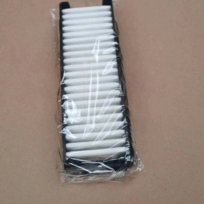 13780-67M00 Filtro dell'aria Elemento Suzuki Celerio 2014 Filtro dell'aria per automobili